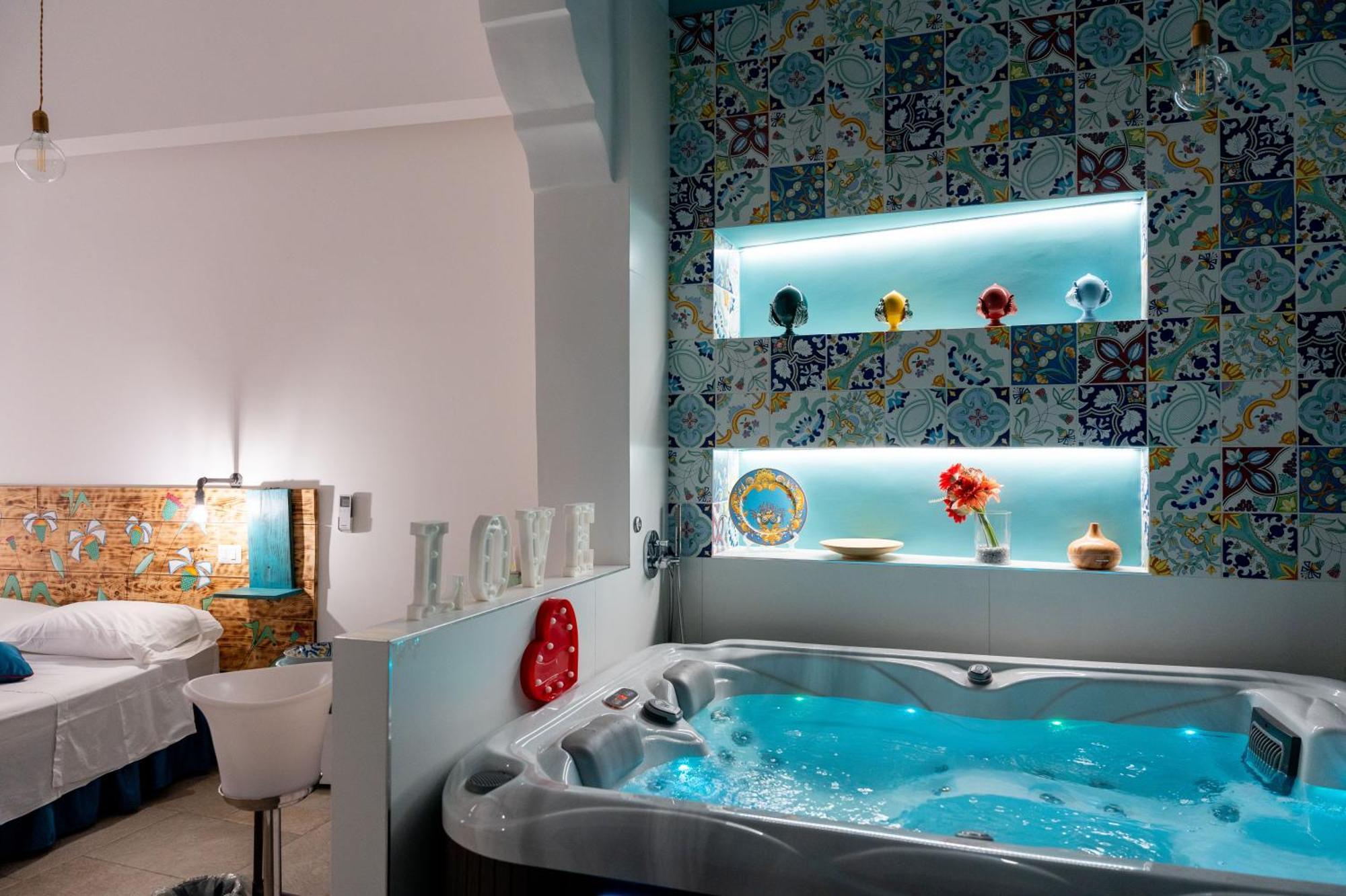 Palazzo Nicolaus Del Borgo Antico Bed & Breakfast Bari Dış mekan fotoğraf